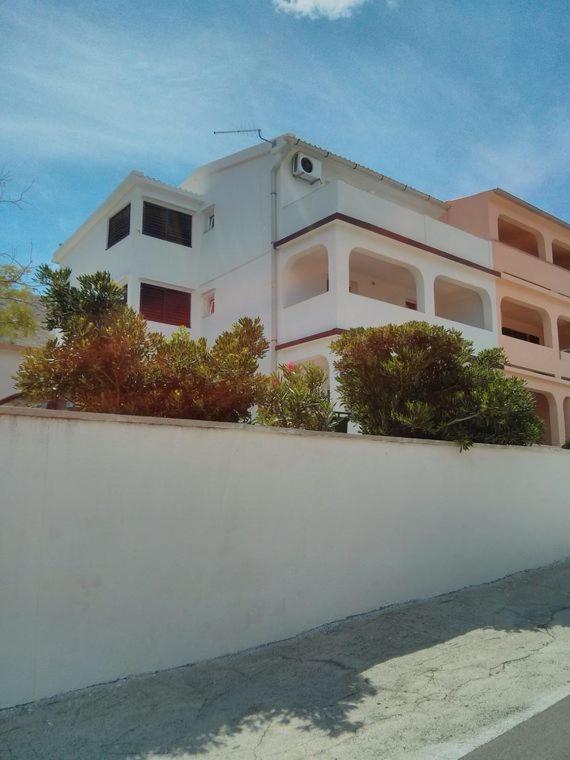 Apartmani Nerko Pag Town Bagian luar foto