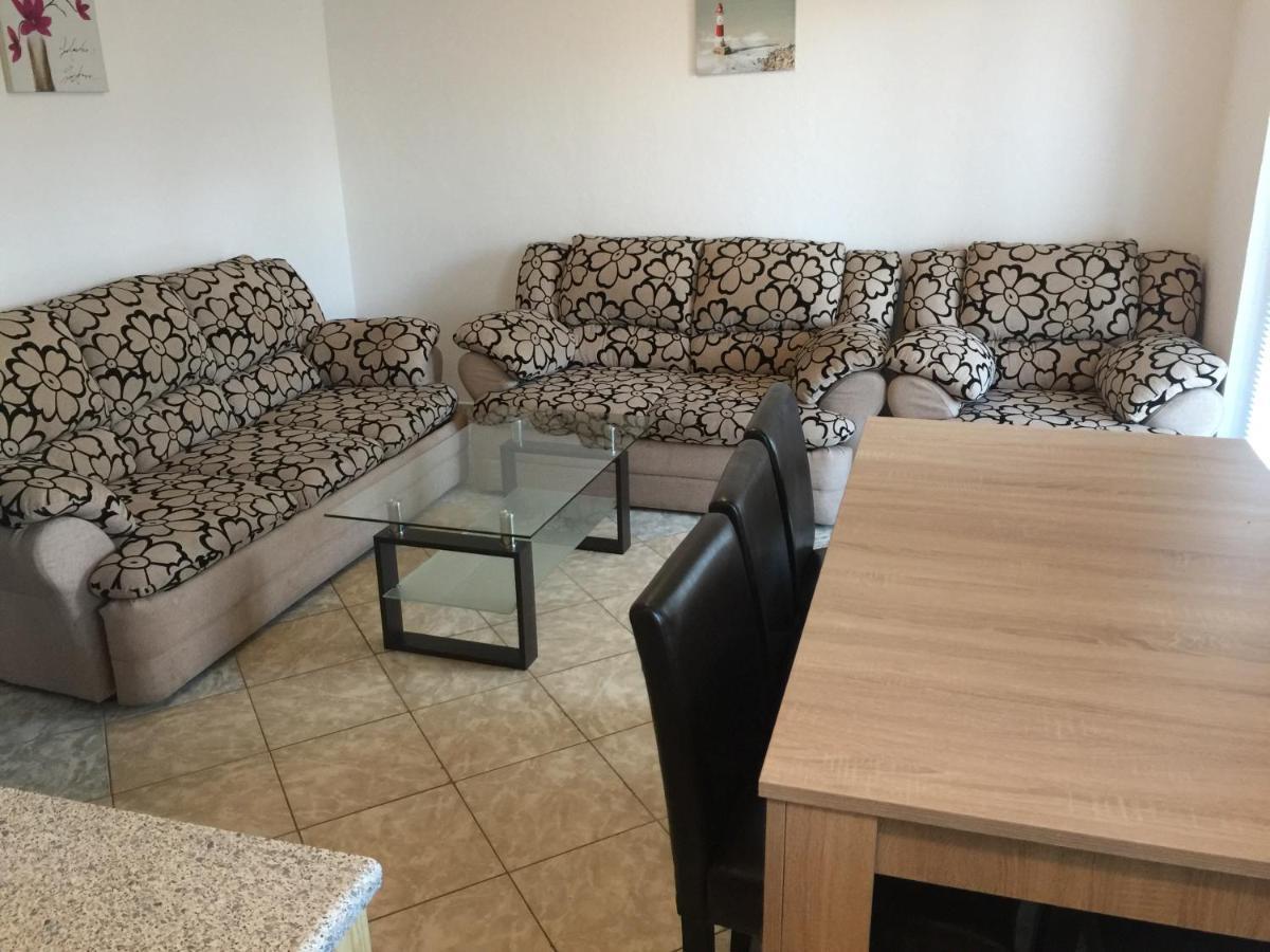 Apartmani Nerko Pag Town Bagian luar foto