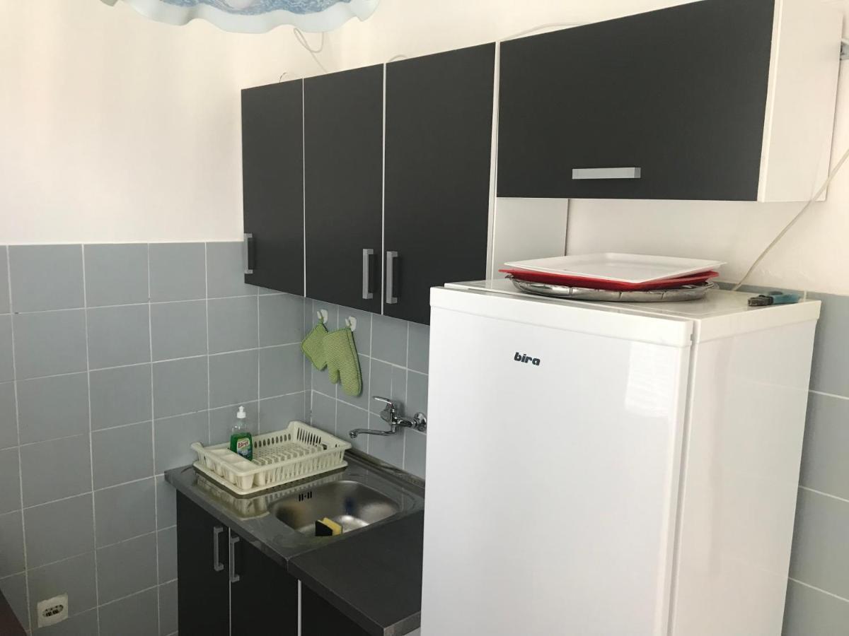 Apartmani Nerko Pag Town Bagian luar foto